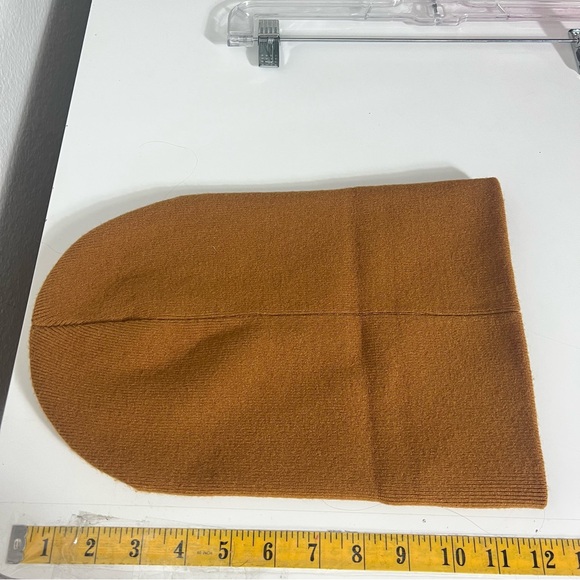 Anthropologie Maeve Fine knit Beanie Hat Honey Tan NWOT - Picture 3 of 7